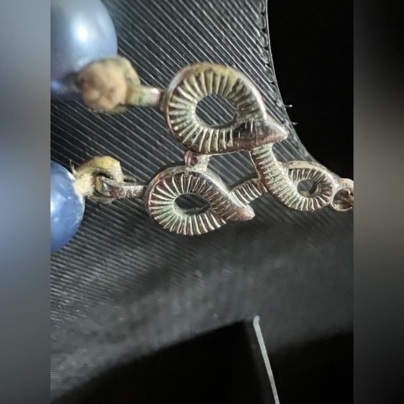 Blue double strung pearls - Picture 4 of 8